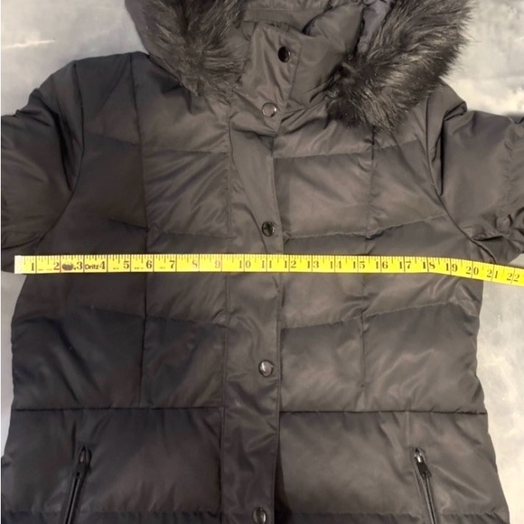 Lands End Womens Down Puffer Coat Black Faux Fur Hood Medium M Winter Jacket - Picture 5 of 8
